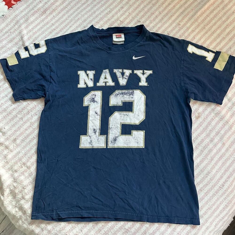 Nike Men's Navy and Blue T-shirt